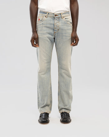 LIGHT STRAIGHT JEANS