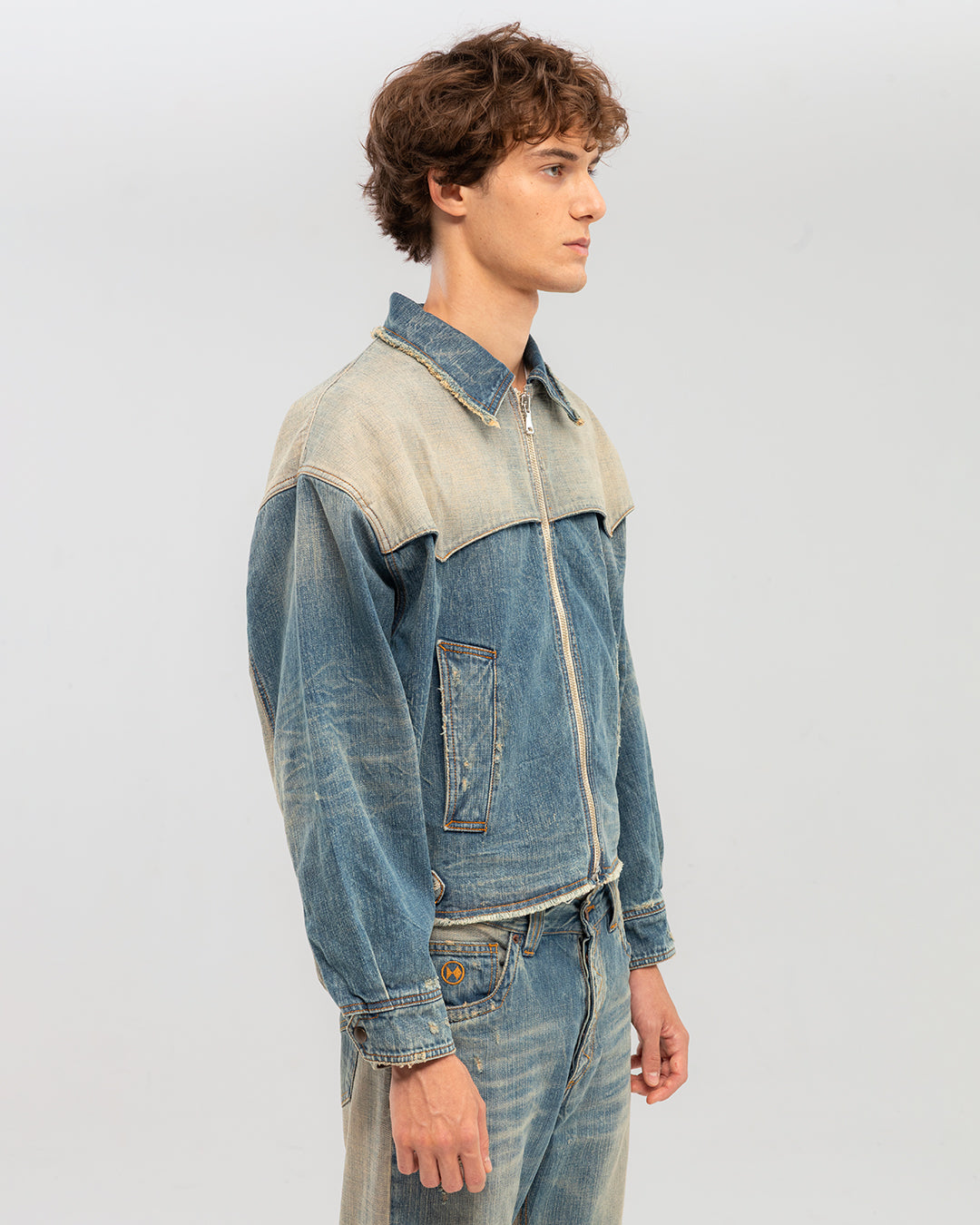 REVERSE CURVE JACKET