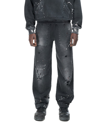 DISTRESSED GREY SWEATPANTS